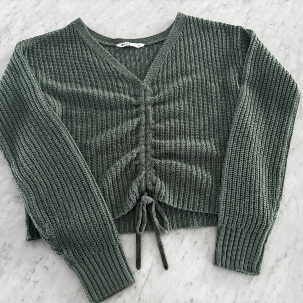 3 for $20! Bluenotes green cropped sweater